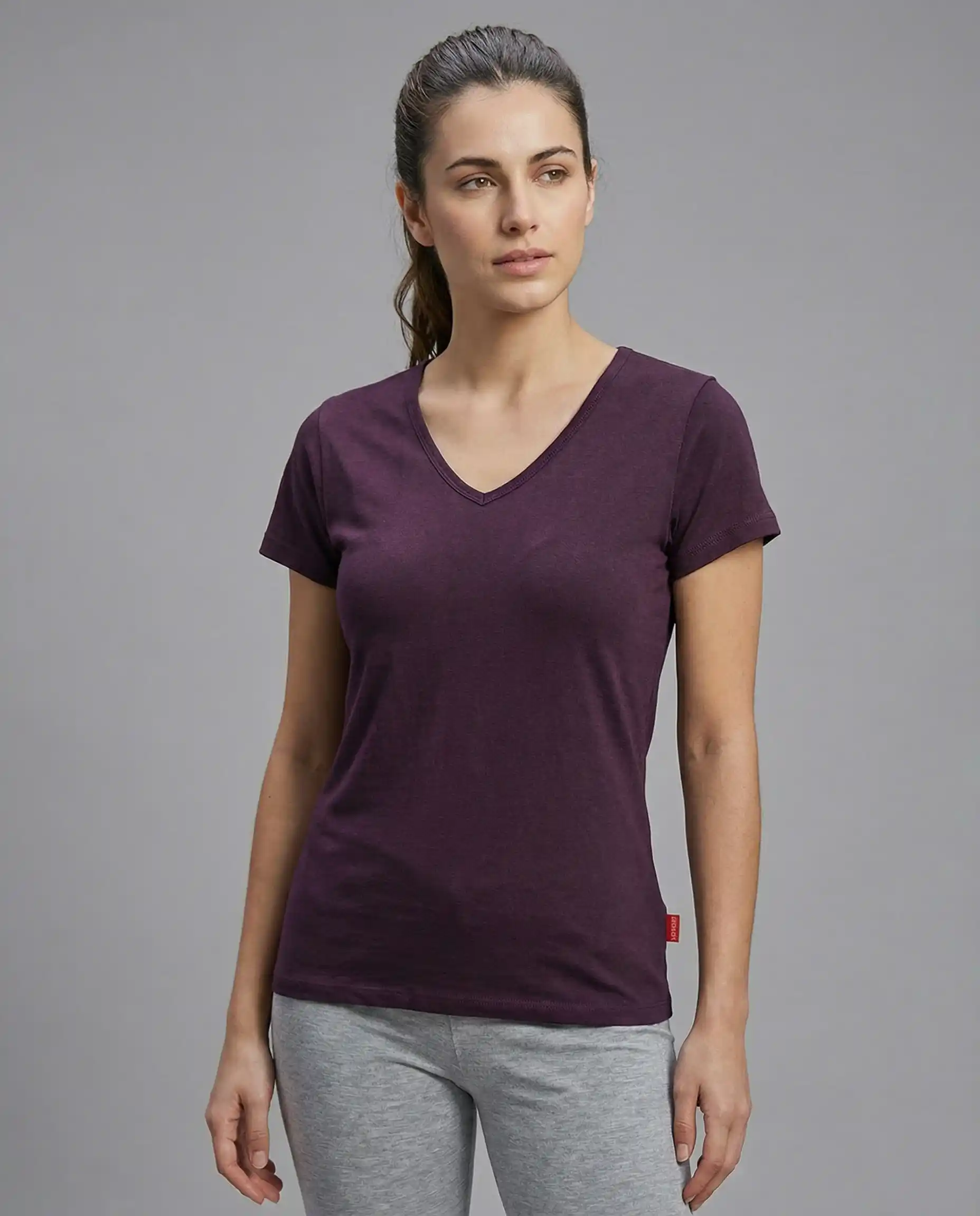 Claire V-neck t-shirt